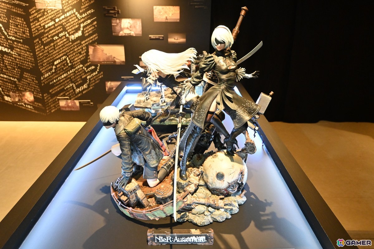【ネタバレ注意】「NieR」シリーズファン必見の展示会をレポート！初期ゲーム企画書や等身大“ママ”など見どころ満載の画像
