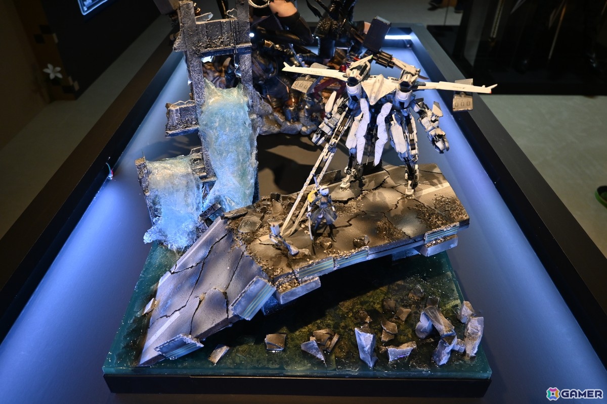 【ネタバレ注意】「NieR」シリーズファン必見の展示会をレポート！初期ゲーム企画書や等身大“ママ”など見どころ満載の画像