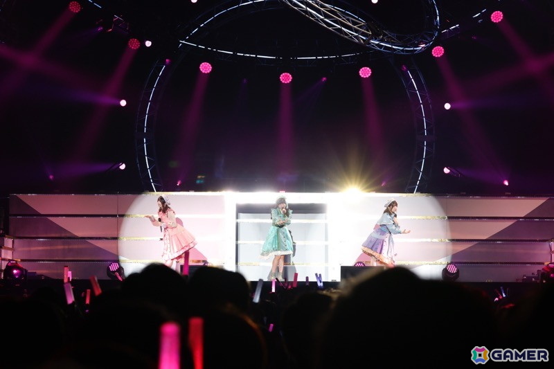 「シャニマス」7th UNITLIVE TOUR愛知公演DAY2レポート!アルストロメリアが「ハナムケのハナタバ」「太陽キッス」をカバーの画像