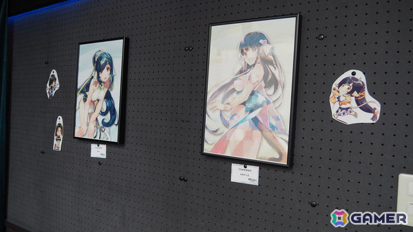 「グランエンタス夏祭り2025 with アクアプラス×キュアメイドカフェ」フォトレポート！イラストたっぷりの展示に「ToHeart」「うたわれるもの」などのメニューもの画像30