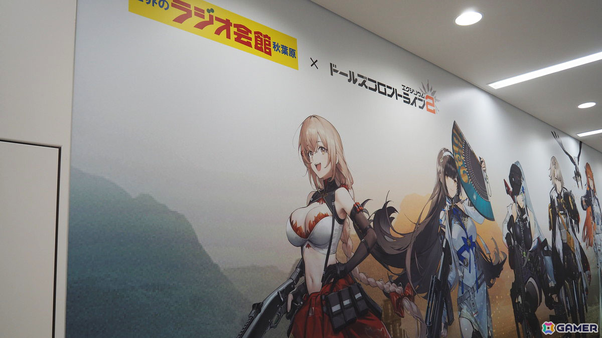 「ドールズフロントライン2：エクシリウム」POPUPが秋葉原ラジオ会館で開催中！新作グッズの販売に加えてイラストパネルやフィギュアなどの展示もの画像1