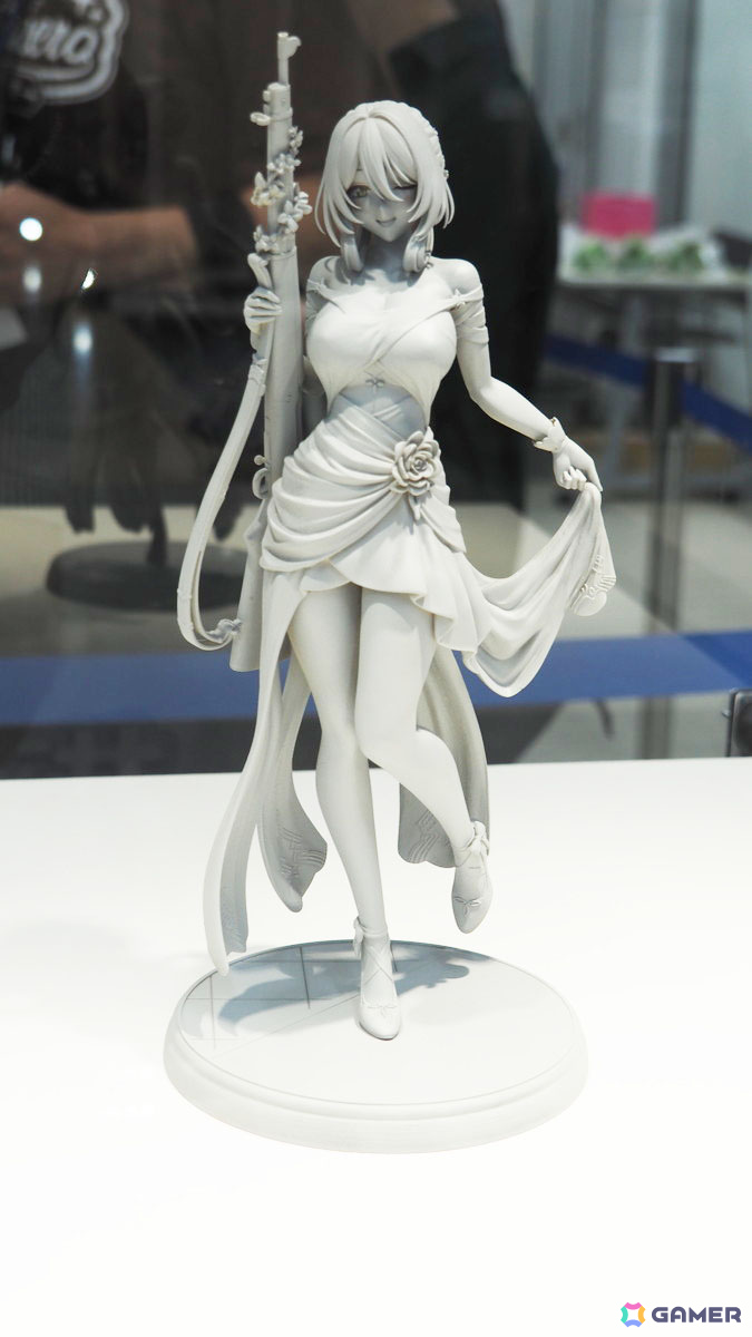「ドールズフロントライン2：エクシリウム」POPUPが秋葉原ラジオ会館で開催中！新作グッズの販売に加えてイラストパネルやフィギュアなどの展示もの画像16