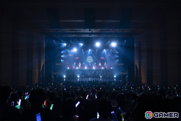 「ブラスタ」6周年記念イベント「BLACK PARTY」のオフィシャルレポートが公開！声優、シンガー/MC、ダンサーがパフォーマンスの画像1