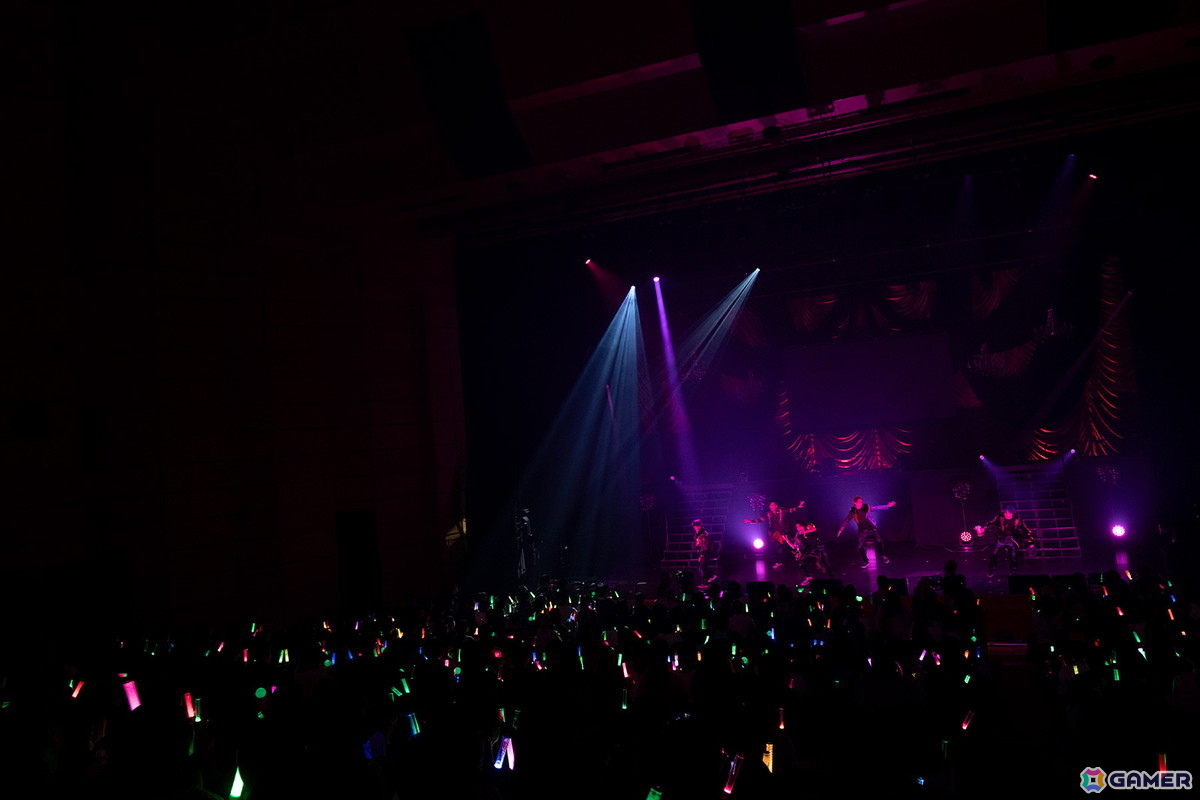 「ブラスタ」6周年記念イベント「BLACK PARTY」のオフィシャルレポートが公開!声優、シンガー/MC、ダンサーがパフォーマンスの画像