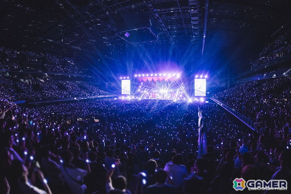 グランドピアノでの演奏、正体不明の新曲披露などAve Mujicaの音楽性をさらに引き出した5th LIVE「Nova Historia」をレポートの画像5