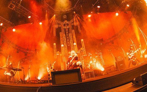 グランドピアノでの演奏、正体不明の新曲披露などAve Mujicaの音楽性をさらに引き出した5th LIVE「Nova Historia」をレポート