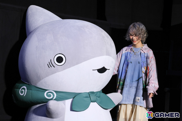 「映画 おでかけ子ザメ とかいのおともだち」公開初日舞台挨拶のレポートが公開！花澤香菜さんレクチャーのもと宮田俊哉さんら男性キャスト陣が“子ザメ語”を披露の画像9