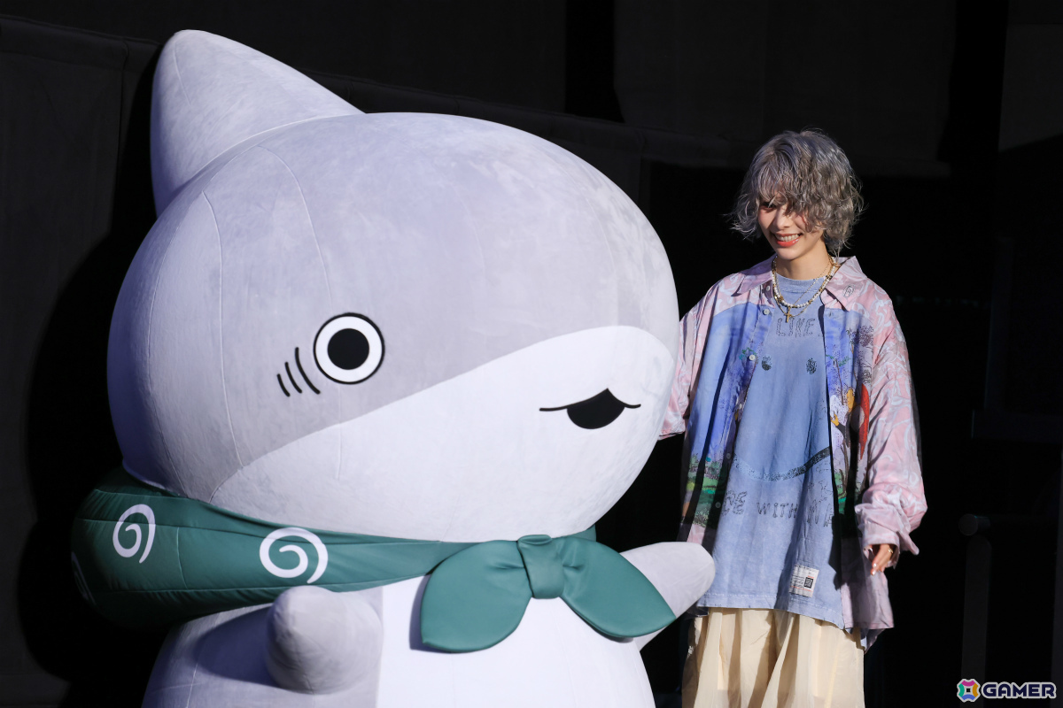 「映画 おでかけ子ザメ とかいのおともだち」公開初日舞台挨拶のレポートが公開！花澤香菜さんレクチャーのもと宮田俊哉さんら男性キャスト陣が“子ザメ語”を披露の画像