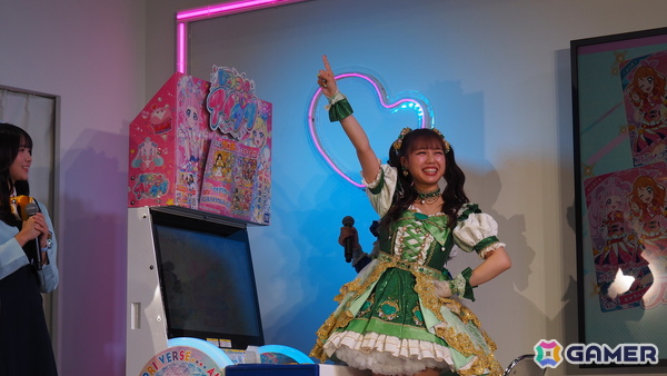 「ひみつのアイプリ」×「アイカツ!」コラボ発表会をレポート!大空あかりの衣装「ピンクパレードコーデ」を着たひまり、みつきが登場&「START DASH SENSATION」も楽しめるの画像