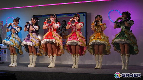 「ひみつのアイプリ」×「アイカツ！」コラボ発表会をレポート！大空あかりの衣装「ピンクパレードコーデ」を着たひまり、みつきが登場＆「START DASH SENSATION」も楽しめるの画像3