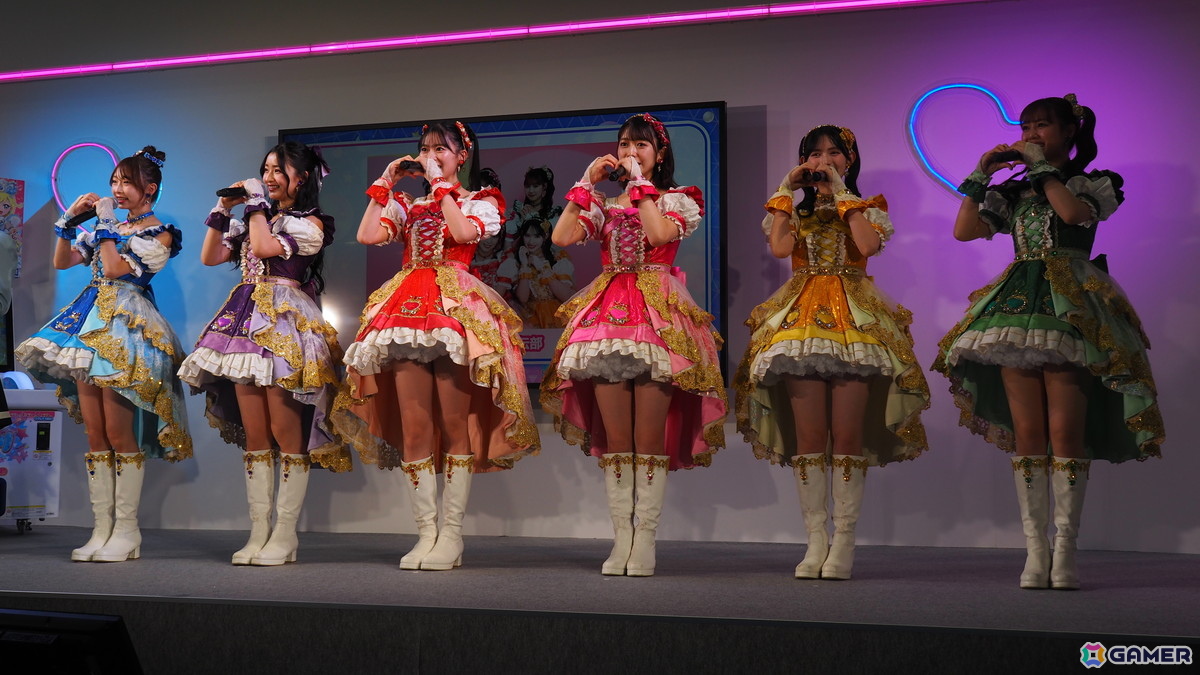 「ひみつのアイプリ」×「アイカツ!」コラボ発表会をレポート!大空あかりの衣装「ピンクパレードコーデ」を着たひまり、みつきが登場&「START DASH SENSATION」も楽しめるの画像