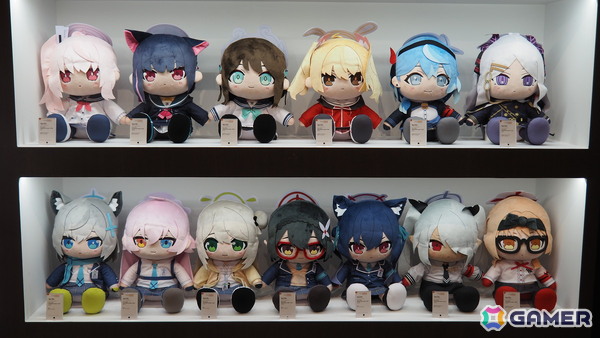 「ブルーアーカイブ 4.5th Anniversary POP UP STORE inアキバCOギャラリー」内覧レポート！新作フィギュア展示に加えてゲヘナの8人にフィーチャーしたグッズもの画像57
