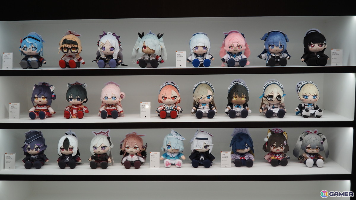 「ブルーアーカイブ 4.5th Anniversary POP UP STORE inアキバCOギャラリー」内覧レポート！新作フィギュア展示に加えてゲヘナの8人にフィーチャーしたグッズもの画像56