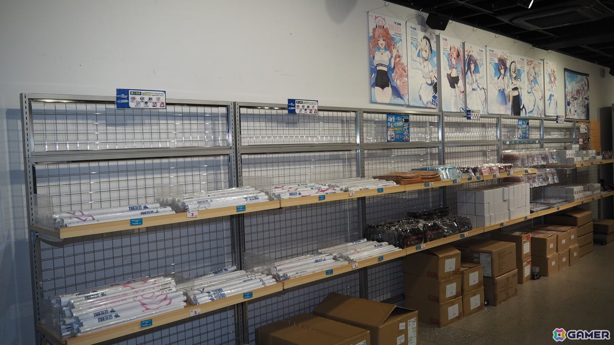 「ブルーアーカイブ 4.5th Anniversary POP UP STORE inアキバCOギャラリー」内覧レポート！新作フィギュア展示に加えてゲヘナの8人にフィーチャーしたグッズもの画像62
