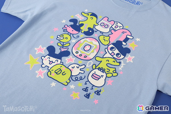 「たまごっち」レンチキュラーピンバッジ＆ずっとともだっち！ TシャツがFamgamerより登場！の画像5