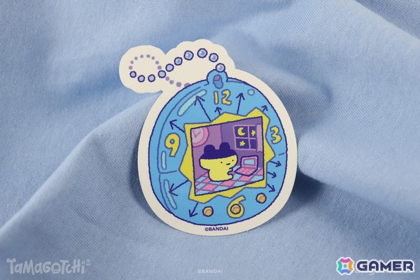 「たまごっち」レンチキュラーピンバッジ＆ずっとともだっち！ TシャツがFamgamerより登場！の画像7
