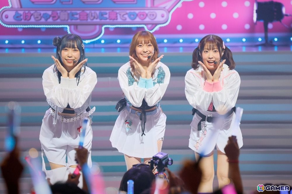 “はーい！何が好き？”の「愛♡スクリ～ム！」で注目の「ラブライブ！」AiScReam主催「TOPPING LIVE」レポートの画像