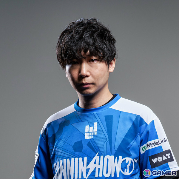 「スト6」ガイルと三人称・ドンピシャさんのコラボが決定!2人が肩を並べる描き下ろしアートの第0弾新アイテムをTGS2025にて先行販売の画像