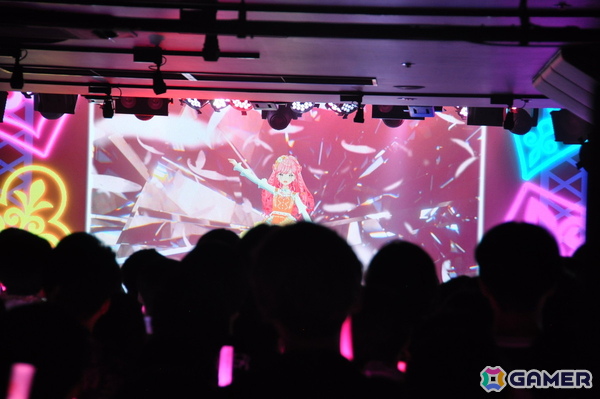 「アイカツアカデミー！配信部 プレゼンテーションライブ」レポート：「デミカツ」初の単独リアルライブでDear Destiny・Peace探偵団☆の2ユニットがオリジナル楽曲を披露！の画像
