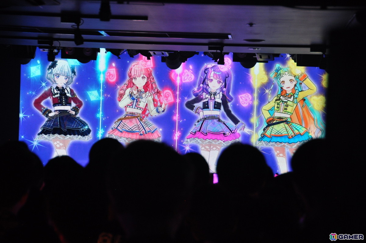 「アイカツアカデミー！配信部 プレゼンテーションライブ」レポート：「デミカツ」初の単独リアルライブでDear Destiny・Peace探偵団☆の2ユニットがオリジナル楽曲を披露！の画像