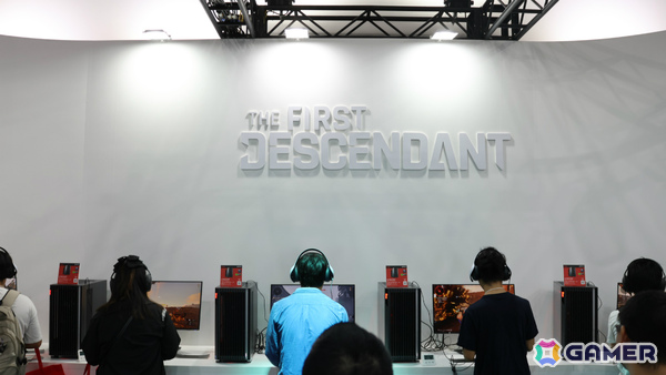「The First Descendant」ホバーバイクやラウンジを再現したフォトスポットでコスプレイヤーと記念写真を撮ろう！の画像9