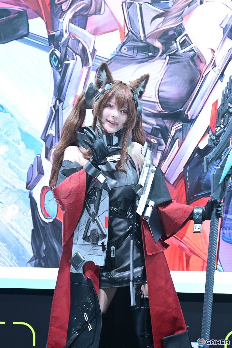 「アークナイツ：エンドフィールド」試遊＆ブースレポート！「集成工業システム」を再現した大模な仕掛けとコスプレイヤーのステージがアツい【TGS2025】の画像15
