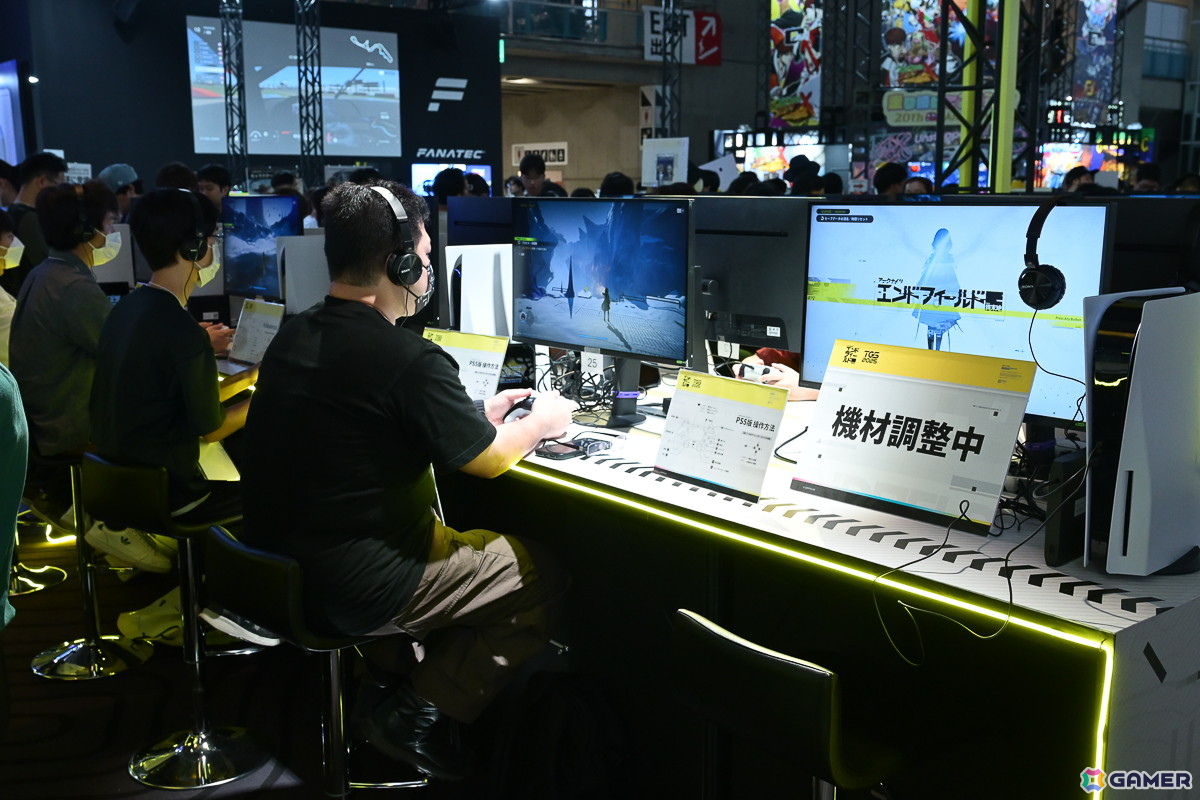 「アークナイツ:エンドフィールド」試遊&ブースレポート!「集成工業システム」を再現した大模な仕掛けとコスプレイヤーのステージがアツい【TGS2025】の画像