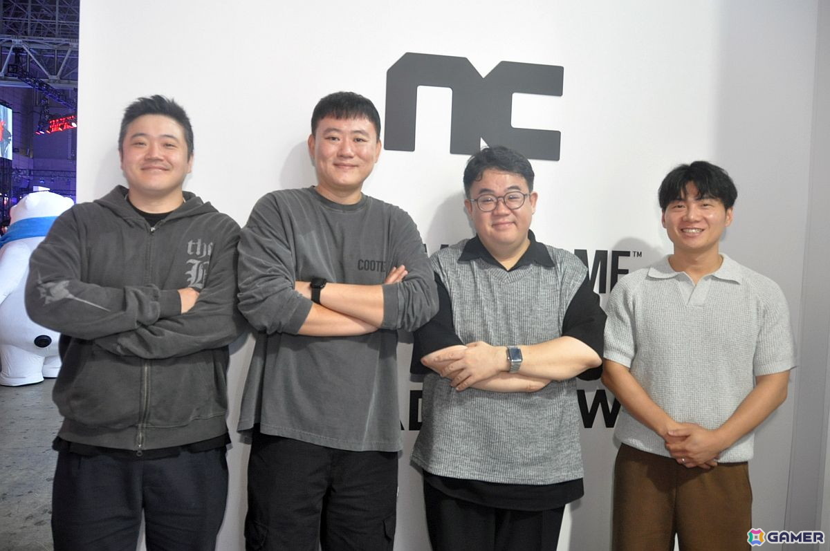 左からハン・ソクジュン氏、イ・ドンジュン氏、アン・ジンホ氏、イ・ドンギョ氏