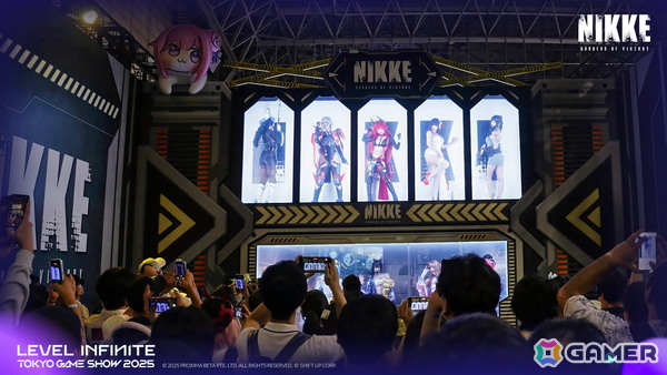 「勝利の女神：NIKKE」TGS2025のブースレポートが公開！進化して再登場した「リアル10連ガチャ」や開発チーム登壇のステージ、声優陣による朗読劇もの画像2