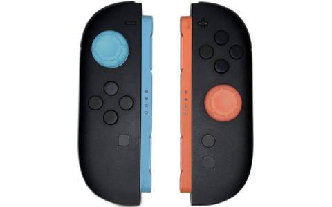 Joy-Con 2のグリップ力がアップするアナログスティックカバーが11月中旬に発売！ブラック、ライトレッド、ライトブルーの3色セット