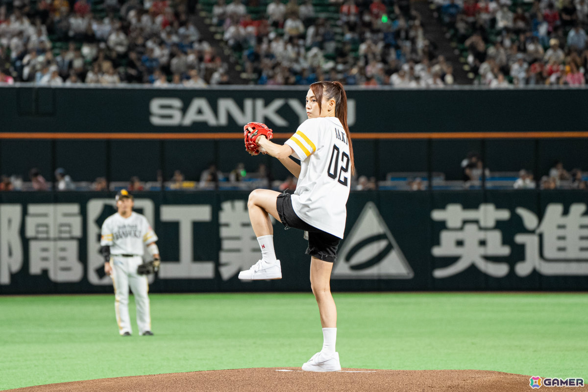 「劇場版ゾンビランドサガ ゆめぎんがパラダイス」×福岡ソフトバンクホークスのコラボイベントが開催!田野アサミさん、種田梨沙さんが始球式に挑戦の画像