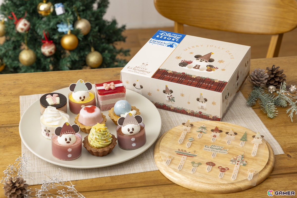 東京ディズニーリゾートのクリスマスを盛り上げるスペシャルグッズと