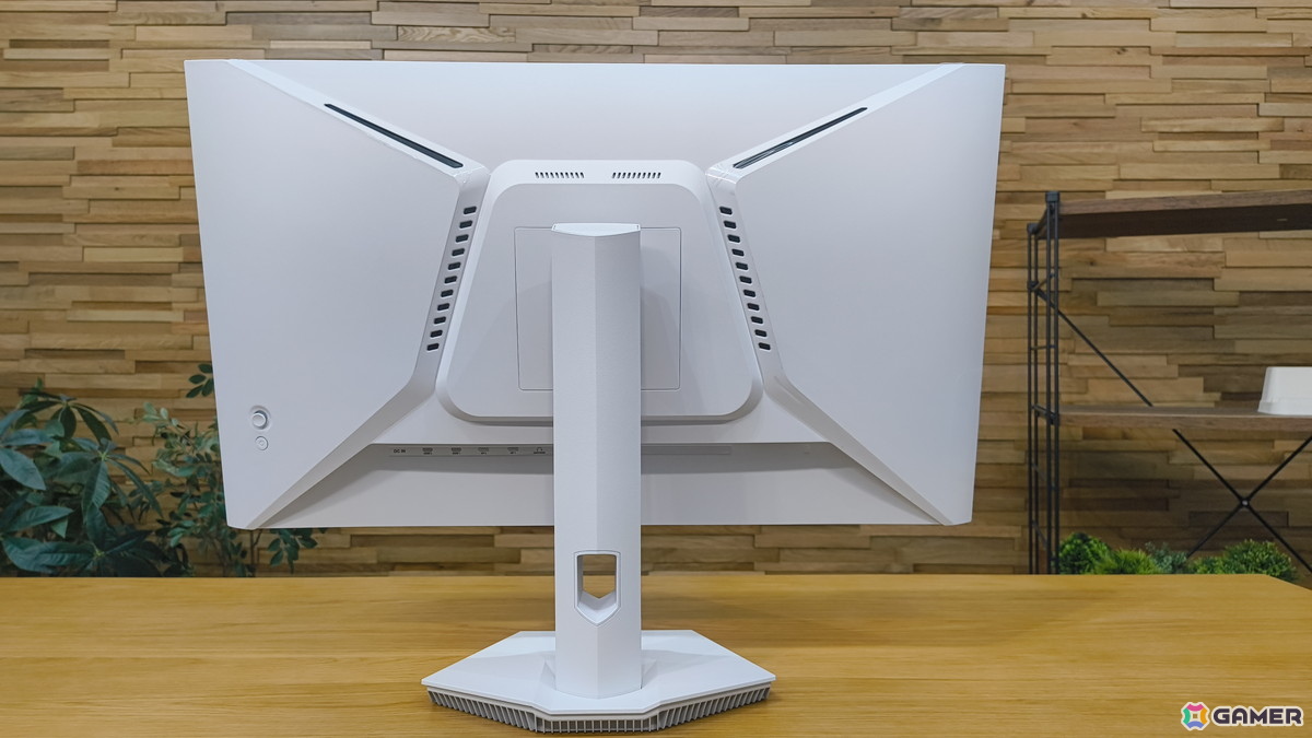 AMZFASTの200Hz対応27インチゲーミングモニター「AMZG27F6Q」は一切の