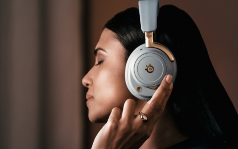 SteelSeries、世界初のHi-Resワイヤレスゲーミングヘッドセット「Arctis Nove Elite」を10月17日より順次発売