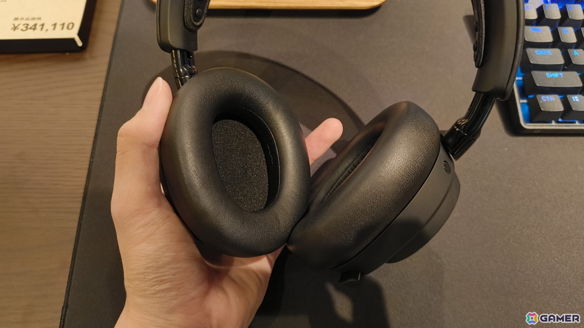 SteelSeriesの新たなフラグシップとなるヘッドセット「Arctis Nova Elite」を体験！世界初のHi-Resワイヤレス対応や高級感のあるデザインが特徴の画像