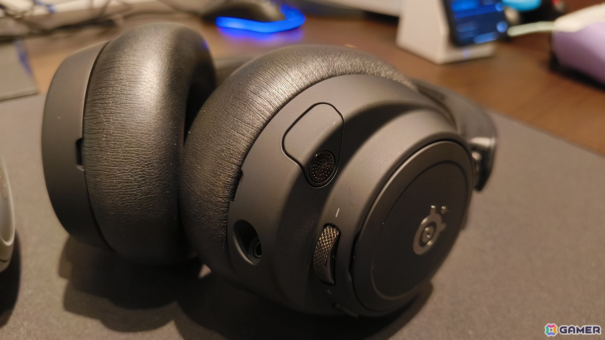 SteelSeriesの新たなフラグシップとなるヘッドセット「Arctis Nova Elite」を体験！世界初のHi-Resワイヤレス対応や高級感のあるデザインが特徴の画像
