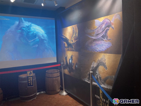 石鎚山SA上り線に年間楽しめる「モンスターハンター」グッズコーナーが10月17日よりオープン！プロモーションムービーの大画面投影やフォトパネルもの画像5