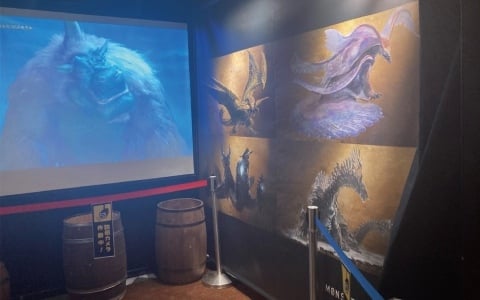 石鎚山SA上り線に年間楽しめる「モンスターハンター」グッズコーナーが10月17日よりオープン！プロモーションムービーの大画面投影やフォトパネルも