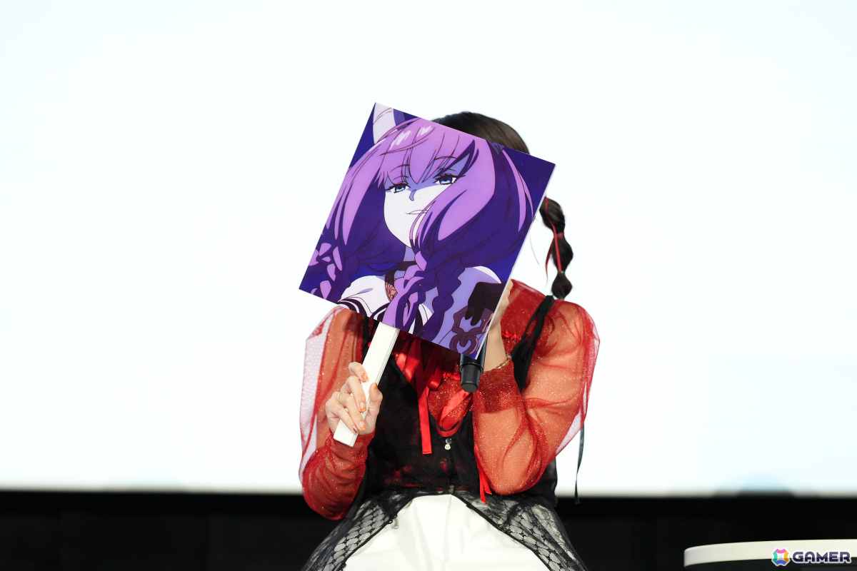 アニメ「葬送のフリーレン」アウラ役・竹達彩奈さんが登壇した放送2周年記念上映イベントのレポートが公開!の画像