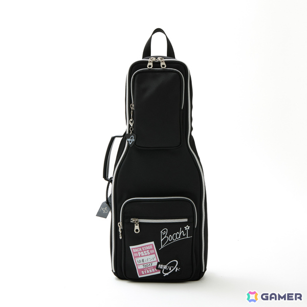 アニメ「ぼっち・ざ・ろっく！」ギターケース風ボディバッグや下北沢の地図をイメージしたアウター、ぼっちのサイン入りスニーカーが登場の画像