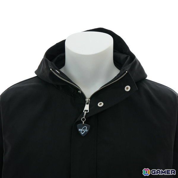 アニメ「ぼっち・ざ・ろっく！」ギターケース風ボディバッグや下北沢の地図をイメージしたアウター、ぼっちのサイン入りスニーカーが登場の画像