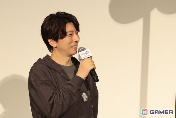 「アイドリッシュセブン First BEAT! 劇場総集編」【前編】羽多野渉さん、斉藤壮馬さん、佐藤拓也さんが登壇した公開御礼舞台挨拶のオフィシャルレポートが到着！の画像4