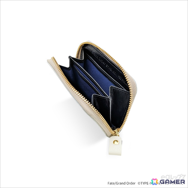 「FGO」より「プリテンダー／オベロン」モデルのレザーウォレットが登場！オベロンの翅をイメージした型押しが印象的な美しいデザインの画像5