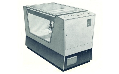 タイトーが1965年に開発・発売した国産初のクレーンゲーム機「クラウン602」を探すプロジェクトが開始―想い出と実機情報を全国募集