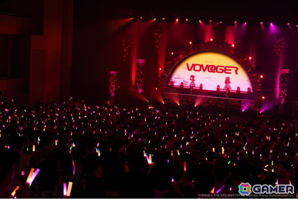 「アイマス」ライブイベント「高槻やよい・水瀬伊織 twin live」レポート――花をテーマに笑顔と心温まるステージの画像3