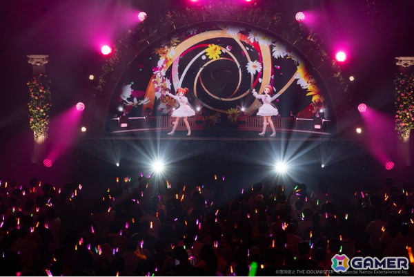 「アイマス」ライブイベント「高槻やよい・水瀬伊織 twin live」レポート――花をテーマに笑顔と心温まるステージの画像63