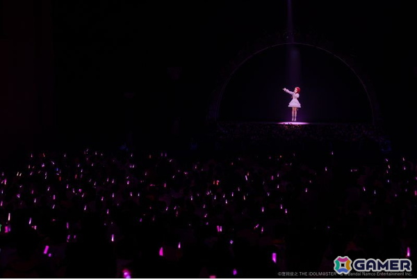 「アイマス」ライブイベント「高槻やよい・水瀬伊織 twin live」レポート――花をテーマに笑顔と心温まるステージの画像85
