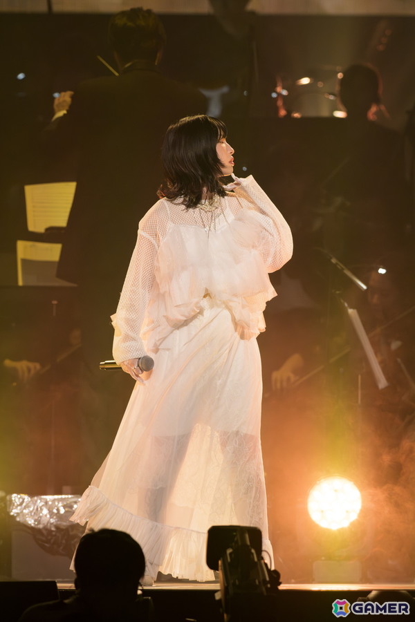 「メメントモリ 1st Live ～The Singing of Laments～」のイベントレポートが公開！Daokoさん、平原綾香さん、片桐さん、山本彩さんらへのインタビューの模様もの画像