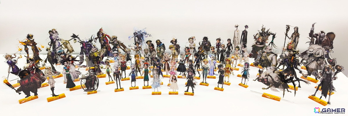 第五人格　IdentityV 東京駅　火災調査員　ホロ　缶バッジ　10個セット 自由に選べる受注販売「select×collect」から『Identity V 第五人格