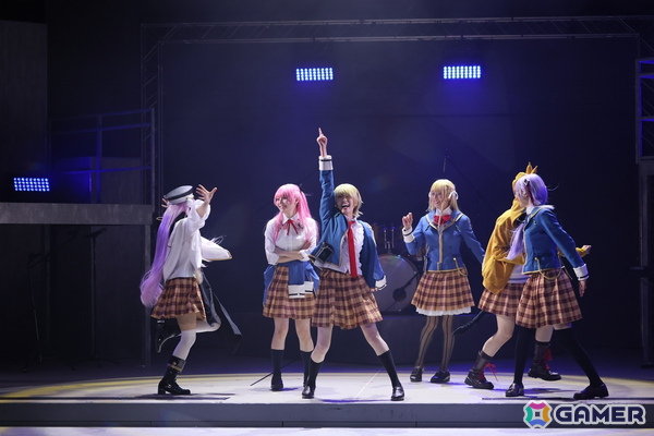 舞台「ヘブンバーンズレッド」公開ゲネプロレポート！初見でも楽しめる必見の舞台……第31A部隊の活躍や第31B部隊長・蒼井えりかの物語に思わず切なくなる場面もの画像2